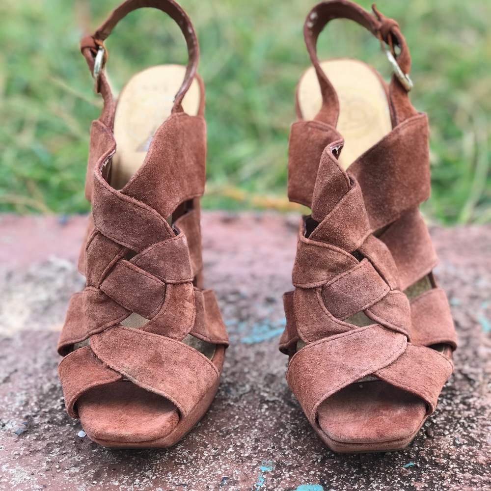 Retro 70s inspired heels